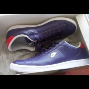 Nike supreme tennis classic shoes size 10.5